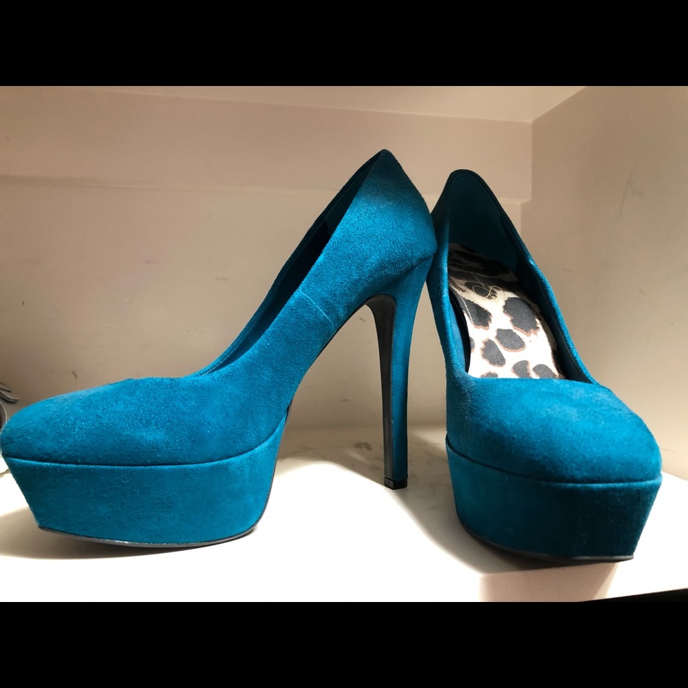 Jessica Simpson heels